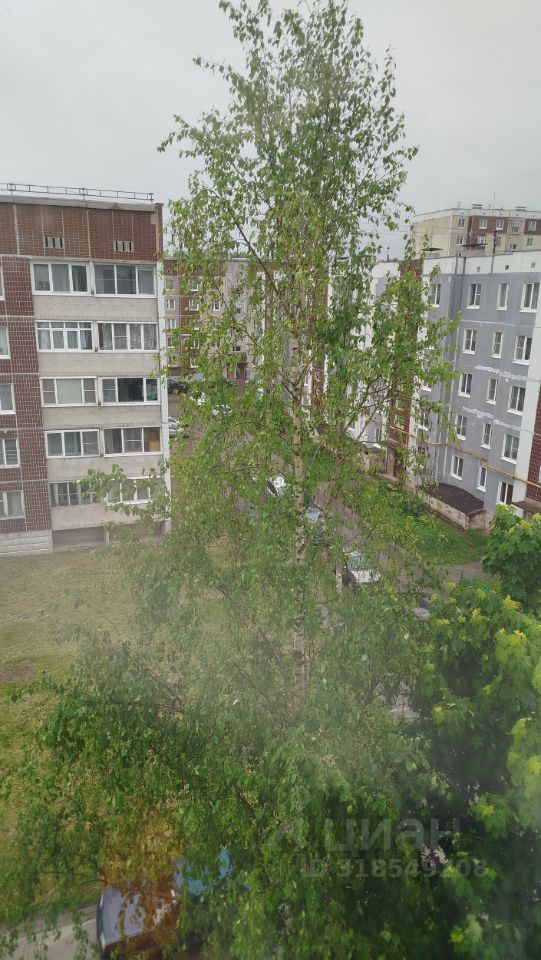 Продажа 2-комн квартиры на вторичном рынке Сланцы, улица Ленина, 34А