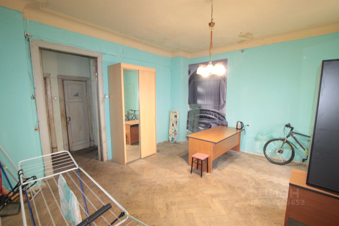 Продажа 3-комн квартиры на вторичном рынке Малый Демидовский переулок, 3