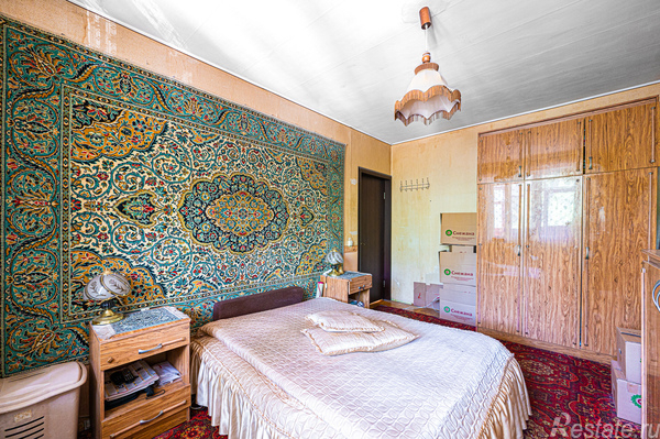 Продажа 3-комн квартиры на вторичном рынке Айвазовского ул,  д. 2