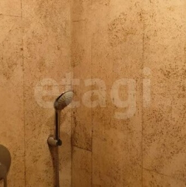 Продажа 3-комн квартиры на вторичном рынке улица Николая Рубцова,  д. 9