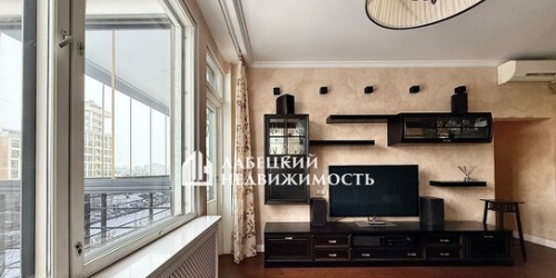 2-комн квартира ул Профессора Попова,  д. 44