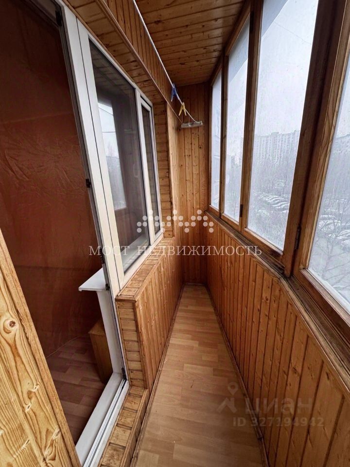 Продажа 3-комн квартиры на вторичном рынке Химки, улица Бабакина,  д. 7