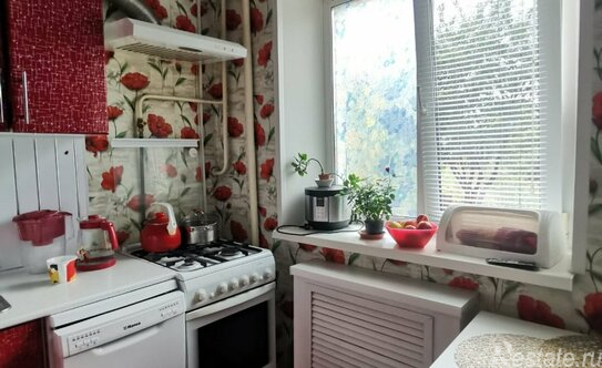 Продажа 2-комн квартиры на вторичном рынке Луга, Комсомольский пр-кт,  д. 38