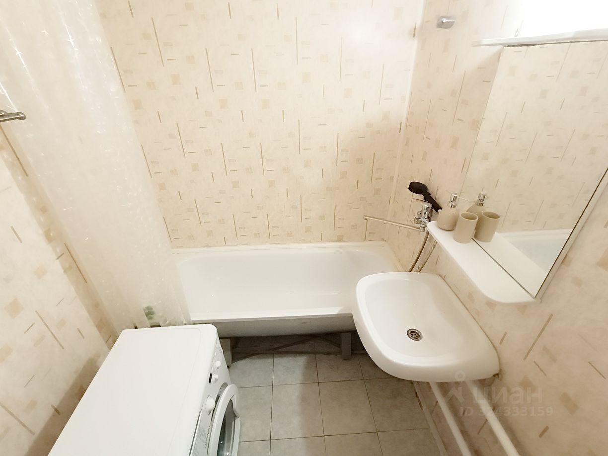 Продажа 1-комн квартиры на вторичном рынке улица Дмитриевского, 1