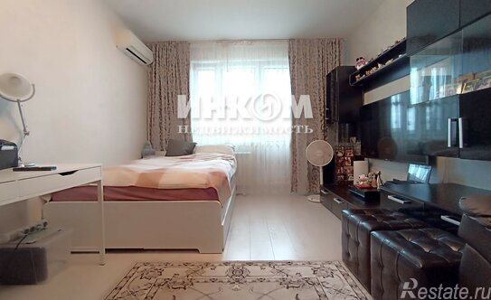 Продажа 2-комн квартиры на вторичном рынке улица Крылатские Холмы,  д. 1