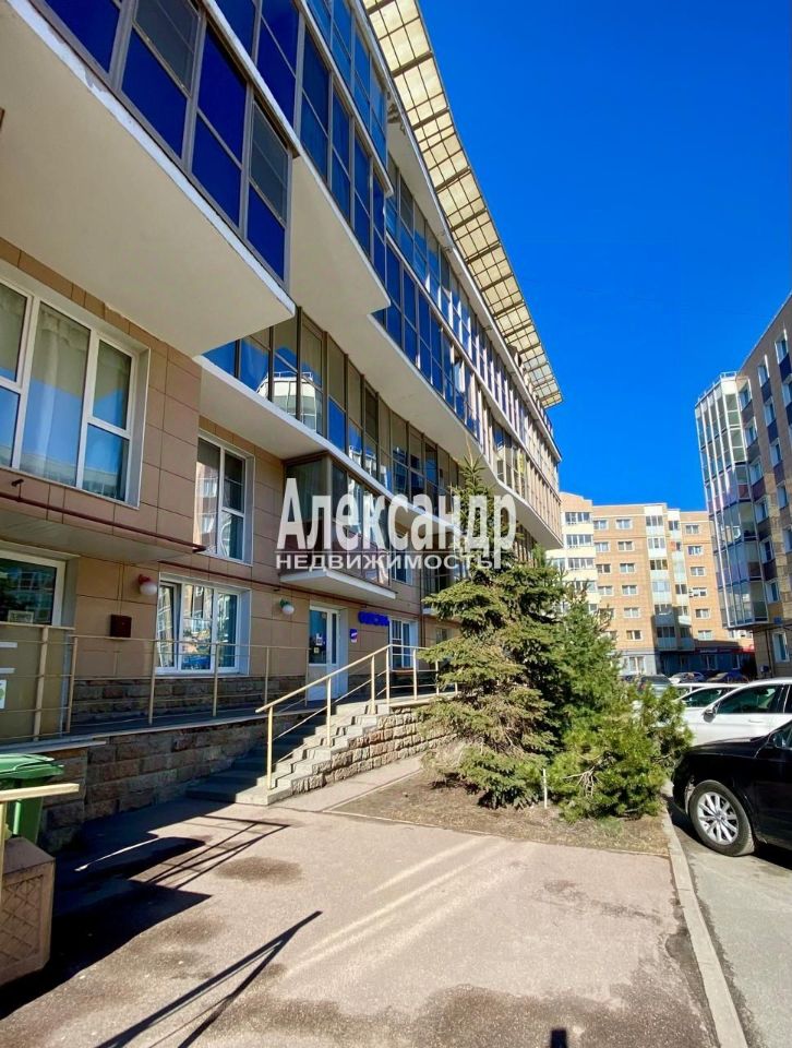 Продажа 3-комн квартиры на вторичном рынке Шувалово тер., улица Береговая, 28к4