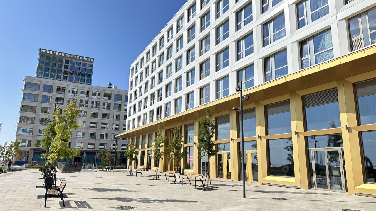 Продажа 3-комн квартиры на вторичном рынке улица Челюскина, 8