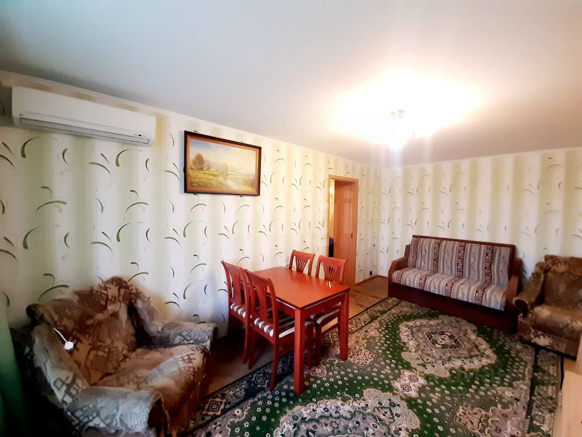 Продажа 2-комн квартиры на вторичном рынке Кириши, Советская улица, 13