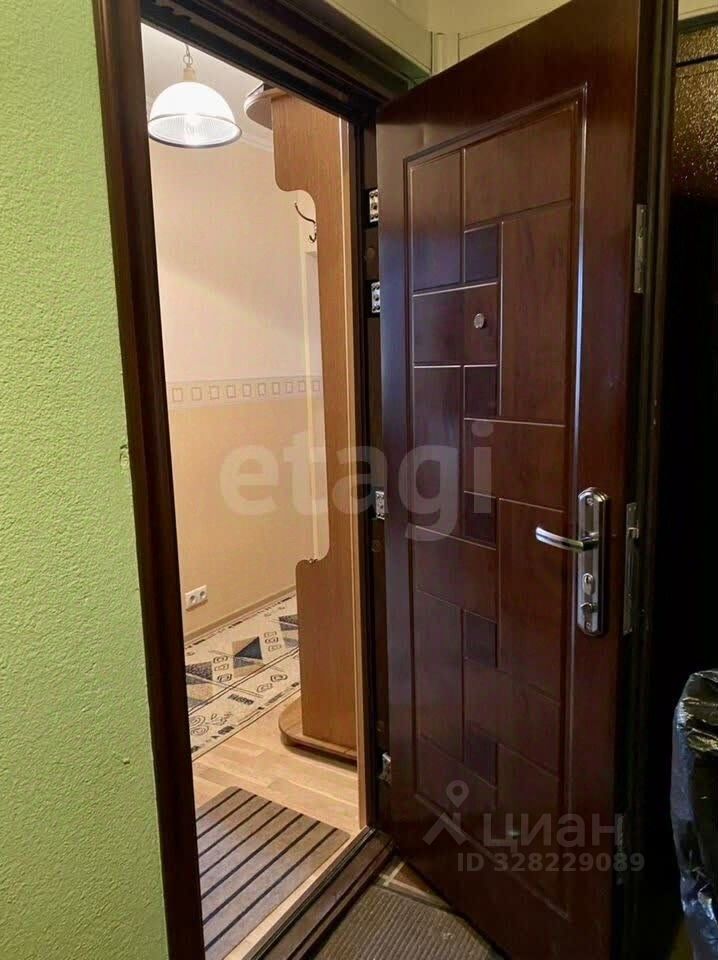 Продажа 2-комн квартиры на вторичном рынке Боровское шоссе, 25