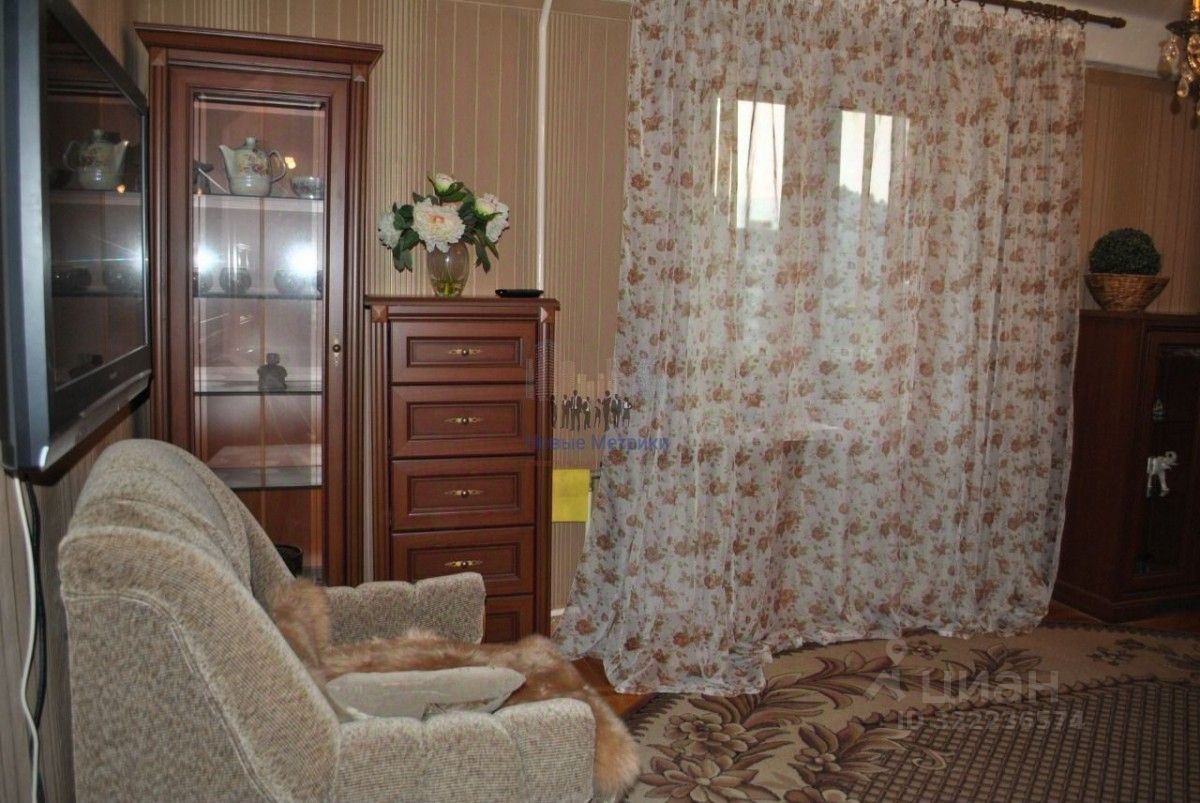 Продажа 4-комн квартиры на вторичном рынке улица Шаврова, 27