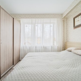 Продажа 1-комн квартиры на вторичном рынке ул Федосеенко,  д. 27