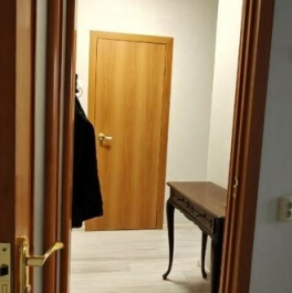 Продажа 1-комн квартиры на вторичном рынке улица Маршала Бирюзова,  д. 40