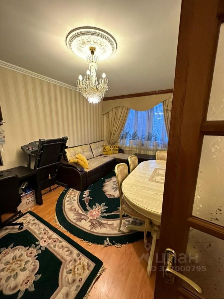 Продажа 3-комн квартиры на вторичном рынке Новорогожская улица,  д. 3