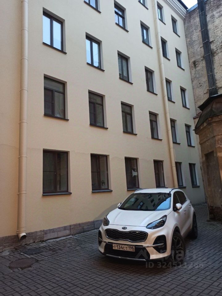 Продажа 3-комн квартиры на вторичном рынке улица Марата, 52