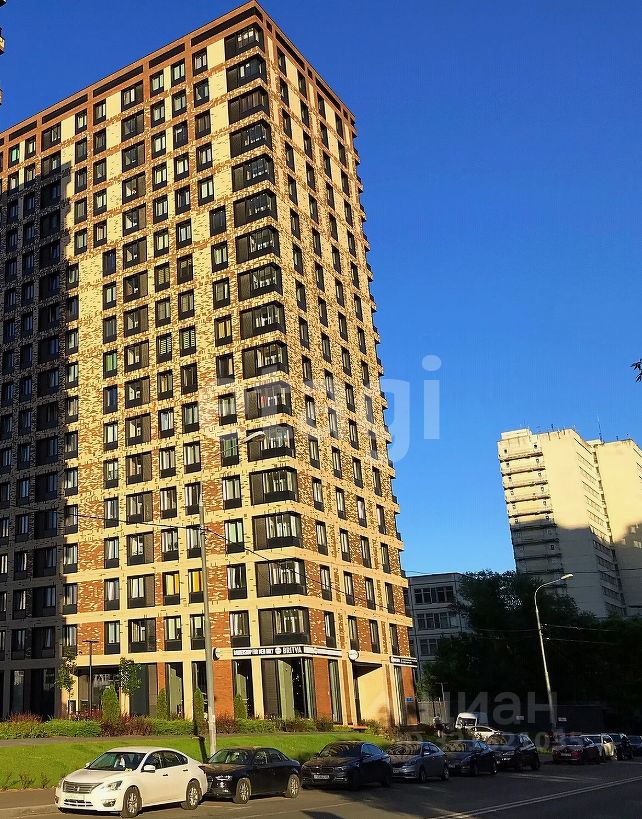 Продажа 3-комн квартиры на вторичном рынке Смольная улица, 44к1