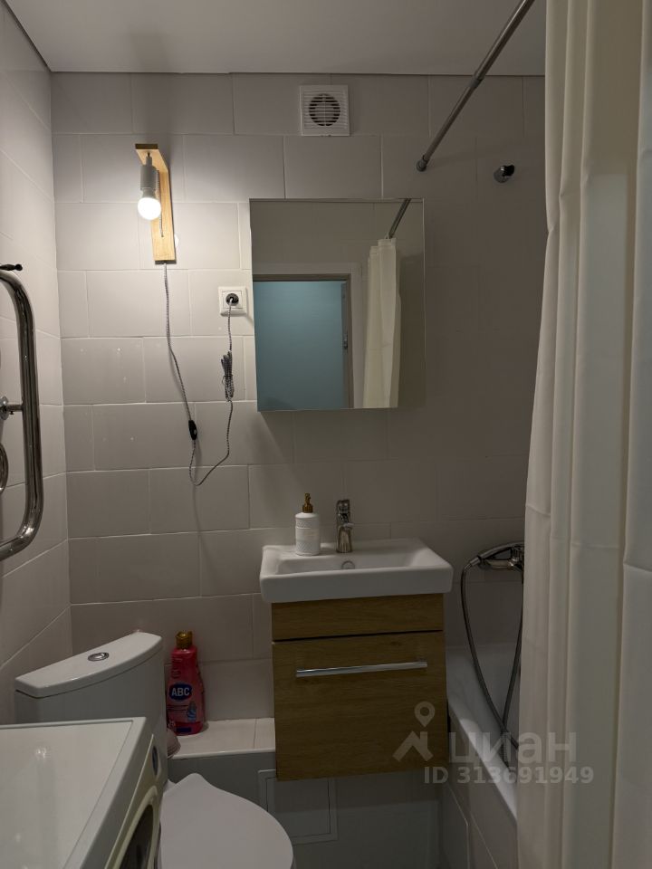 Аренда 1-комн квартиры на вторичном рынке Домодедово, площадь Гагарина, 6