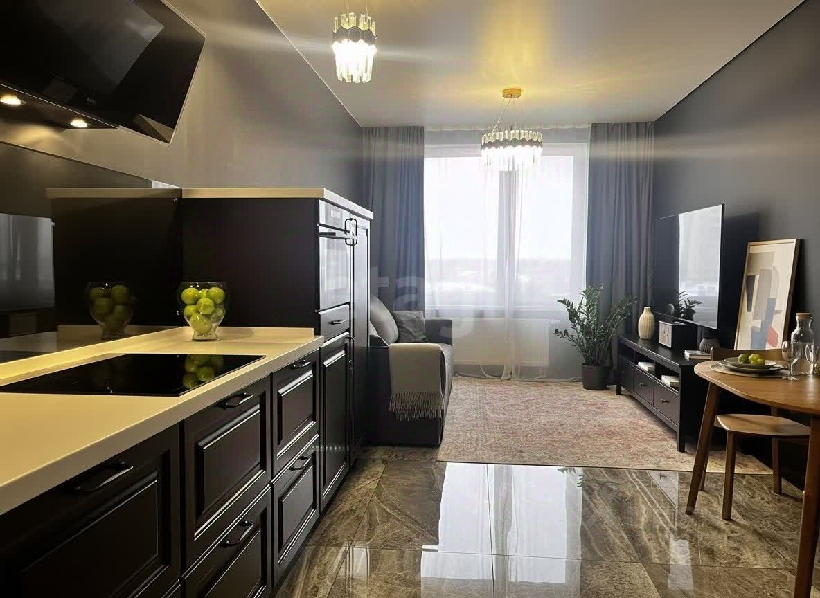 Продажа 1-комн квартиры на вторичном рынке Новолитовская улица,  д. 10