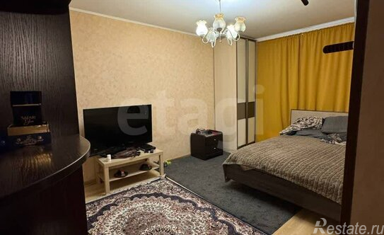 Продажа 2-комн квартиры на вторичном рынке ул Матвеевская,  д. 42,  к. 2