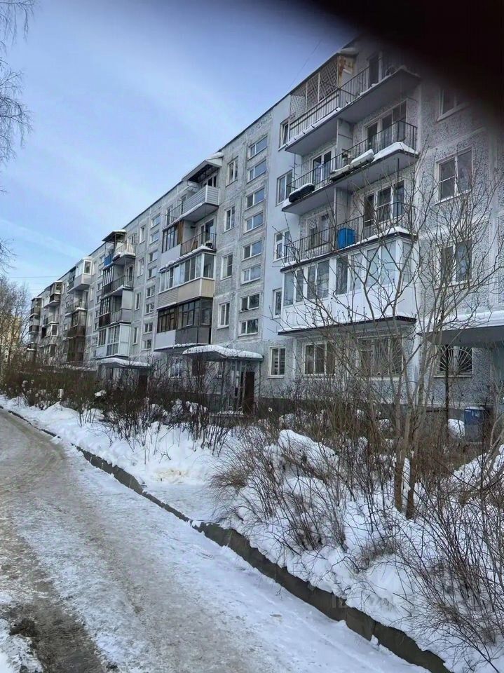 Продажа 2-комн квартиры на вторичном рынке Гатчина, улица Крупской, 5