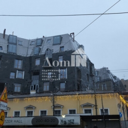 Продажа 2-комн квартиры на вторичном рынке набережная реки Карповки,  д. 27