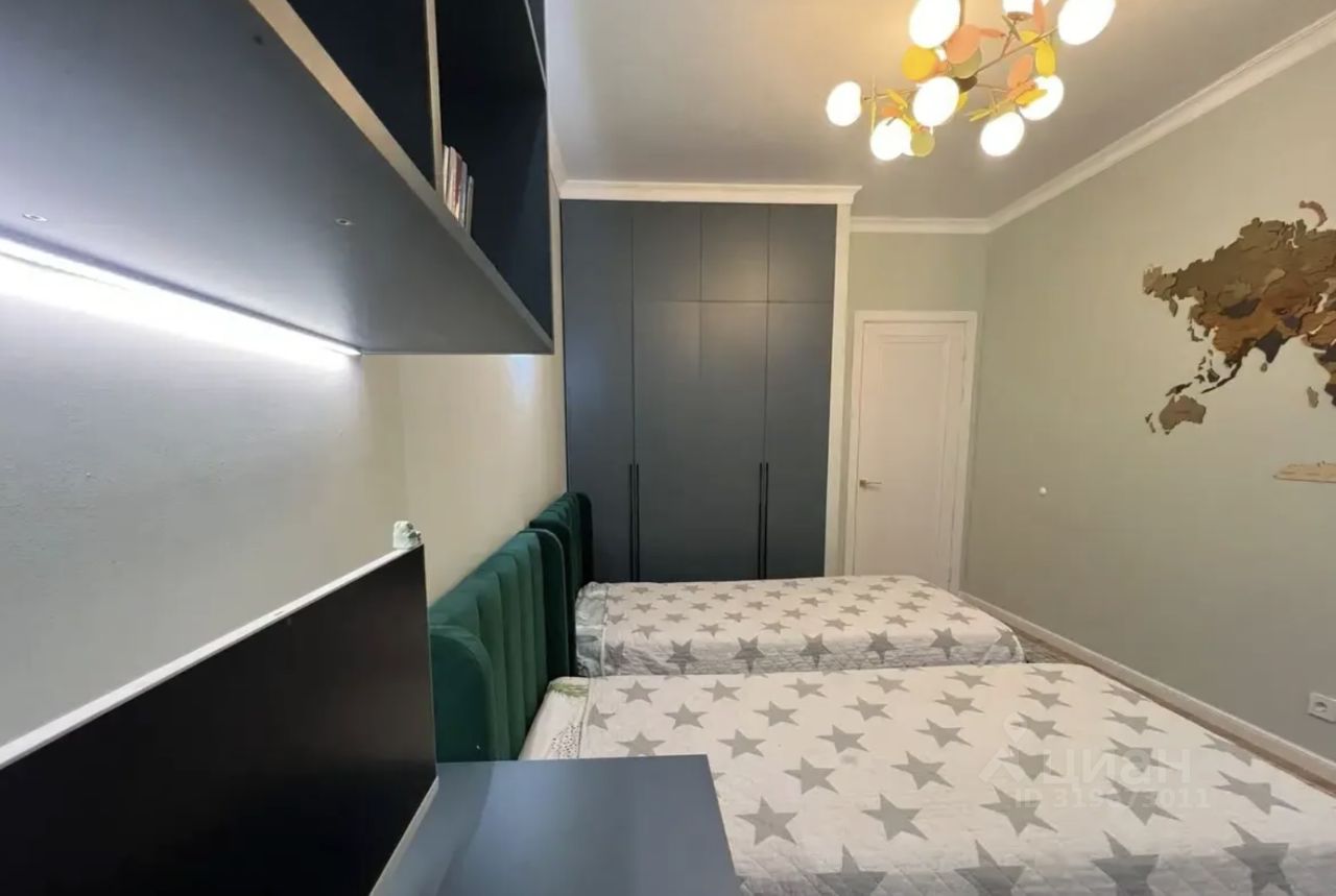 Продажа 3-комн квартиры на вторичном рынке улица Советской Армии, 6