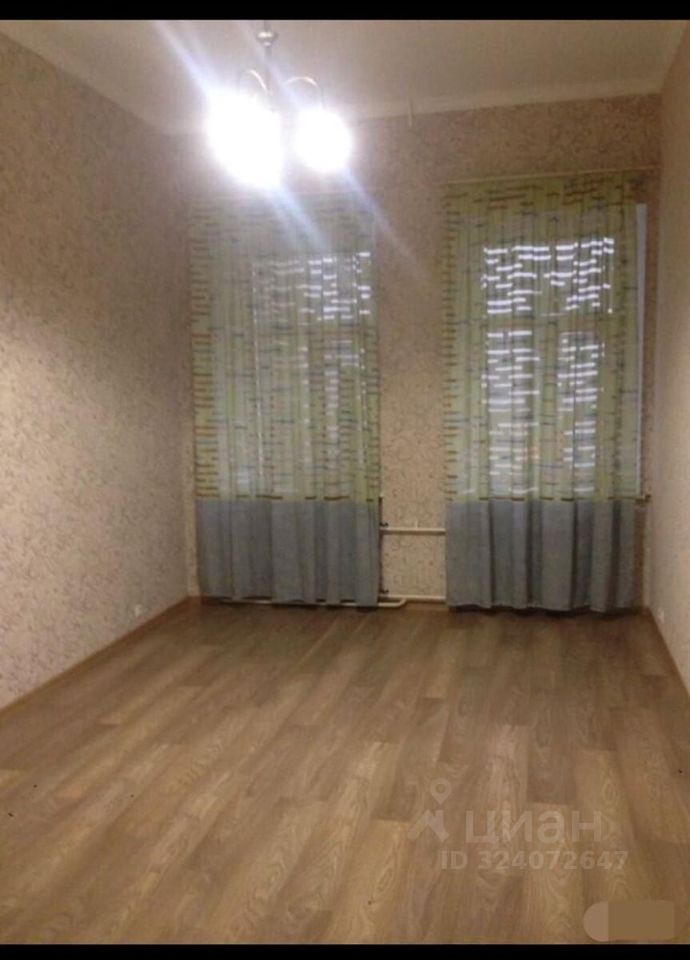 Продажа 3-комн квартиры на вторичном рынке проспект Средний Васильевского острова, 49