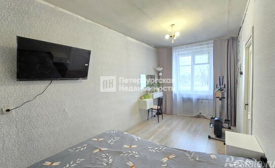 Продажа 2-комн квартиры на вторичном рынке Гатчина, ул Рощинская,  д. 34