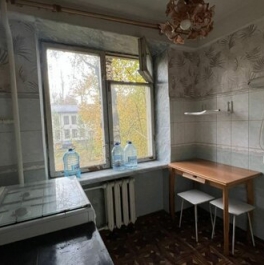 Продажа 1-комн квартиры на вторичном рынке Новоизмайловский проспект,  д. 27