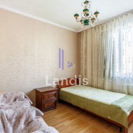 Продажа 3-комн квартиры на вторичном рынке ул Братиславская,  д. 17,  к. 1