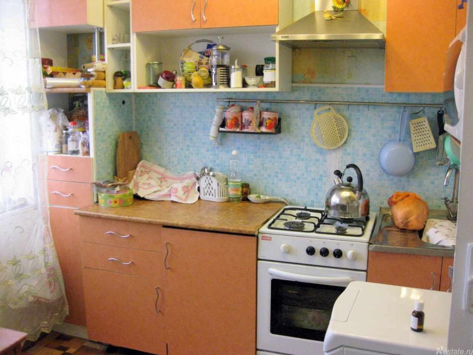 Продажа 3-комн квартиры на вторичном рынке Пушное пос., Школьная ул. ,  д. 6а