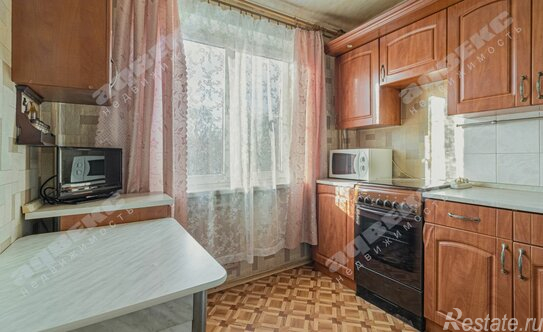 Продажа 2-комн квартиры на вторичном рынке Замшина улица,  д. 39 к1