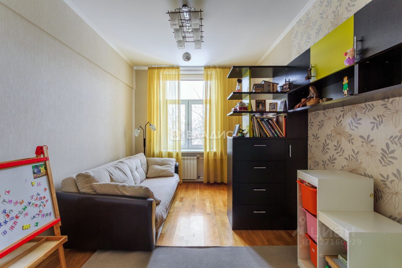 Продажа 2-комн квартиры на вторичном рынке 1-я Владимирская улица, 14