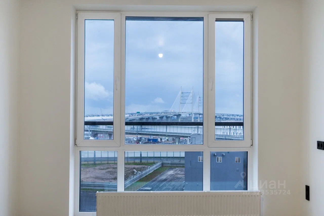 Продажа 2-комн квартиры на вторичном рынке бульвар Головнина, 3к1