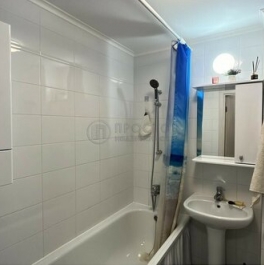 Продажа 1-комн квартиры на вторичном рынке улица Михайлова,  д. 30А к1