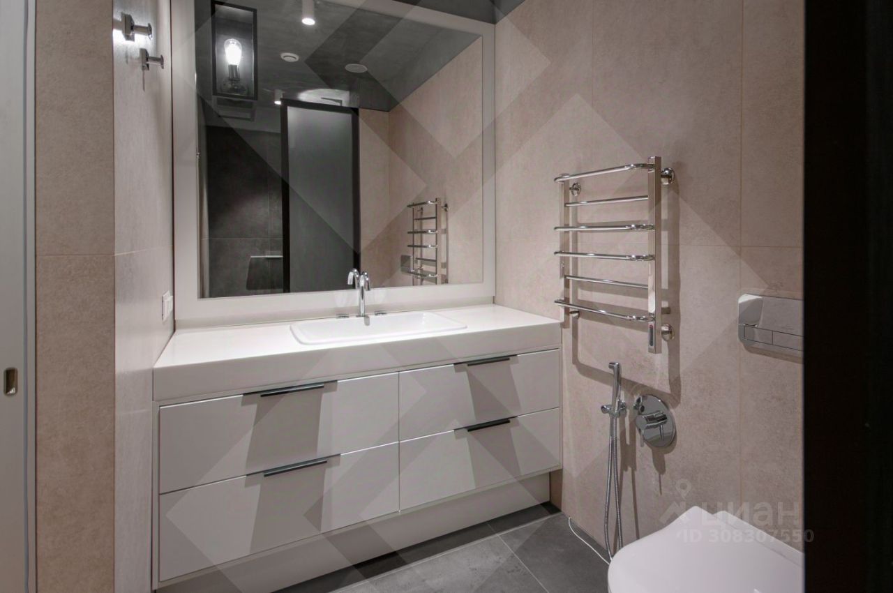 Аренда 2-комн квартиры на вторичном рынке 1-й Красногвардейский проезд, 15