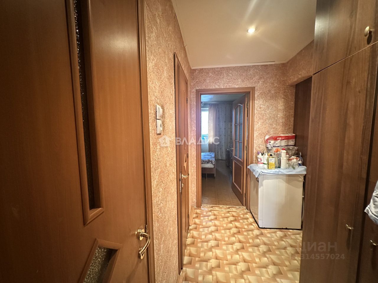 Продажа 3-комн квартиры на вторичном рынке 6-й мкр,  д. 20А