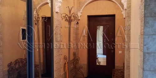 2-комн квартира Конституции,  д. 1,  к. 2