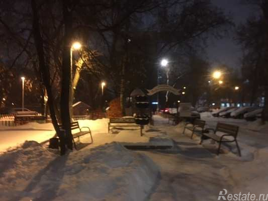 Продажа 2-комн квартиры на вторичном рынке Высокая ул,  д. 16