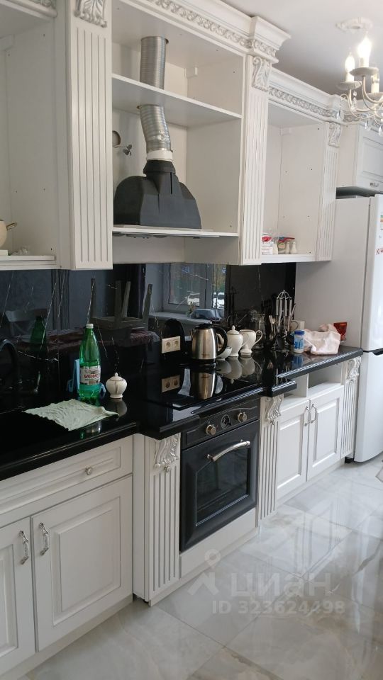 Продажа 3-комн квартиры на вторичном рынке Сабурово пгт, улица Парковая, 20