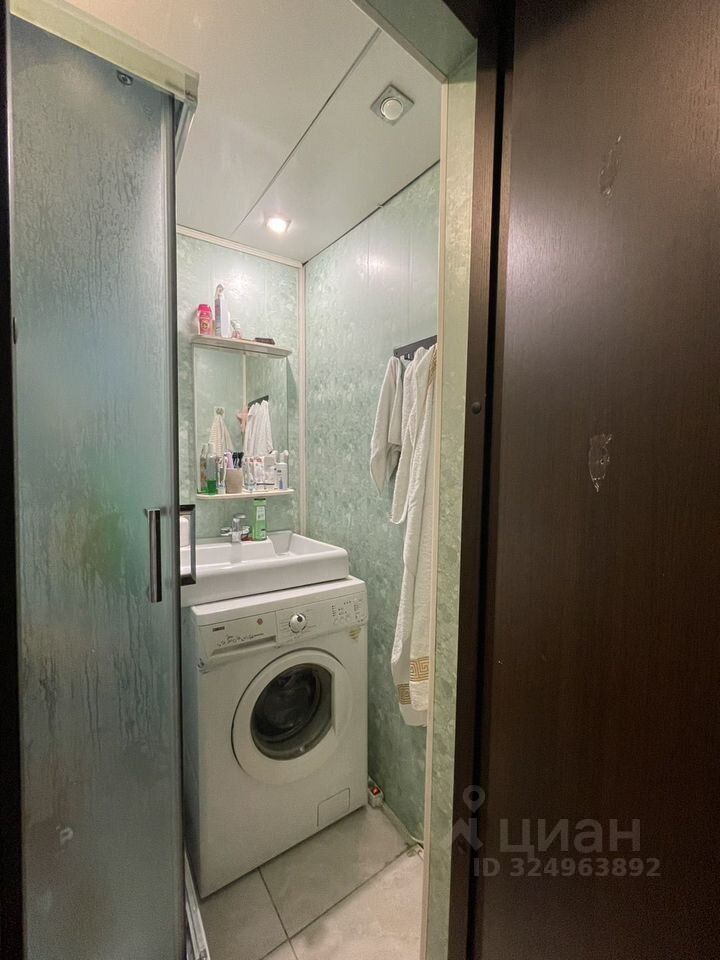 Продажа 4-комн квартиры на вторичном рынке Большая Посадская улица, 9/5Б