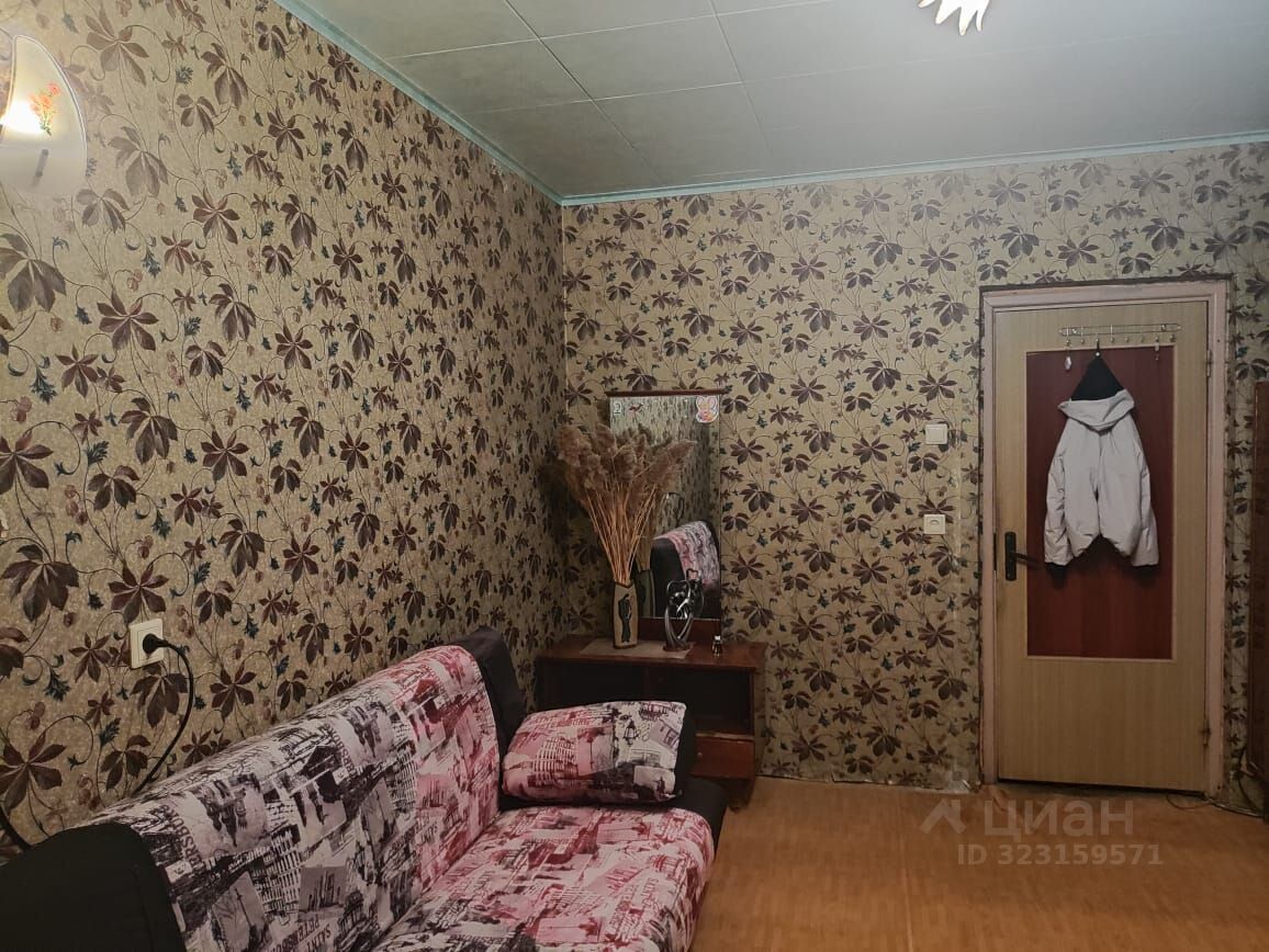 Продажа комнаты Комендантский проспект, 24К3