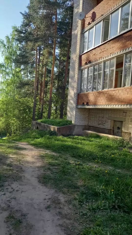 Продажа 3-комн квартиры на вторичном рынке пос. Поляны, 62