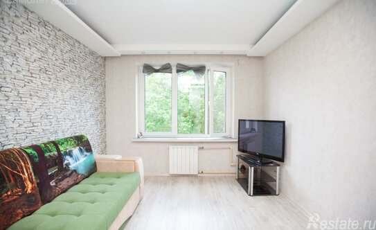 Продажа 3-комн квартиры на вторичном рынке Палехская улица,  д. 12