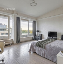 Продажа 5-комн квартиры на вторичном рынке Приморский пр-кт,  д. 46