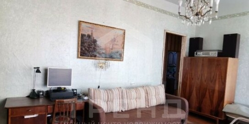 3-комн квартира Старо-Петергофский пр-кт,  д. 15