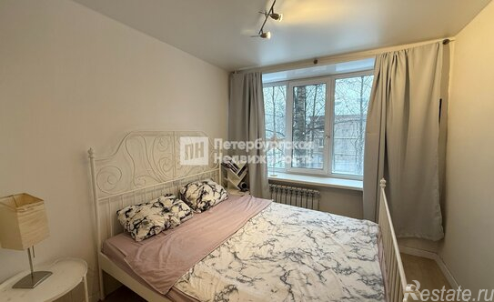 Продажа 2-комн квартиры на вторичном рынке Новаторов б-р,  д. 116