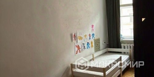 4-комн квартира улица Чехова, 12-16