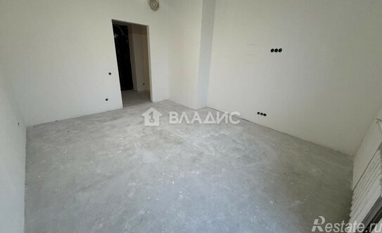 Продажа 2-комн квартиры на вторичном рынке улица Харченко,  д. 12