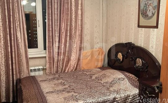 Продажа 3-комн квартиры на вторичном рынке Загребский б-р,  д. 17,  к. 3