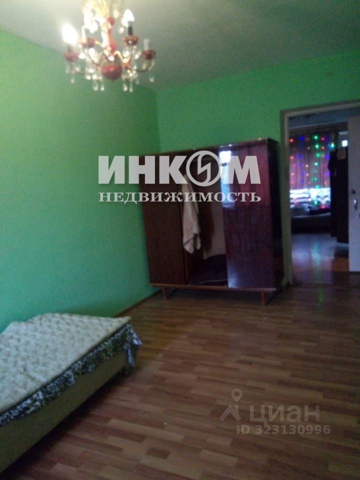 Продажа 2-комн квартиры на вторичном рынке Климовск мкр, улица Мичурина,  д. 8